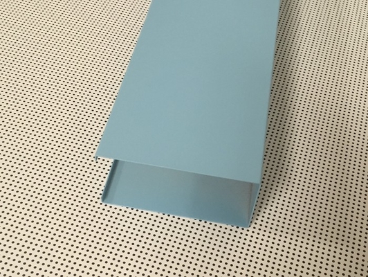สีฟ้าอลูมิเนียมเคลือบอลูมิเนียมรูปตัว U โลหะกว้างเพดานโลหะ 50mm ความสูง 100mm